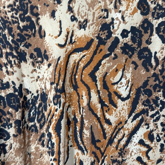 JMD Signature Women's Animal Exotic Print Top - Brown & Black Plus Size 2x - Picture 9 of 9